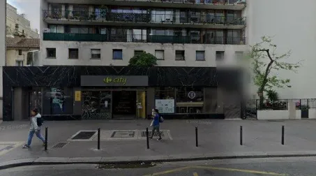PARIS COMMERCE 