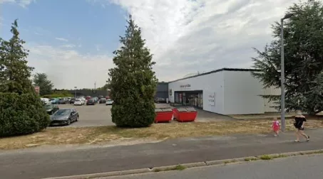 CORMONTREUIL COMMERCE 