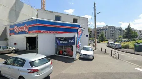 CLERMONT FERRAND SHOPS 