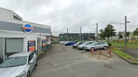 BREST COMMERCE 