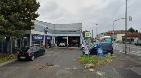 VILLEMOMBLE COMMERCE 