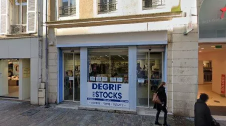 LE MANS COMMERCE 