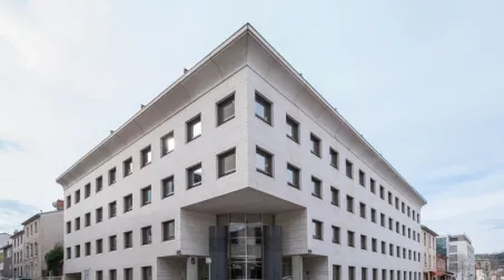 LYON BUREAUX Carré saint-pierre