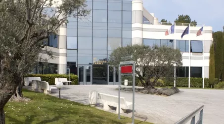 MOUGINS BUREAUX 