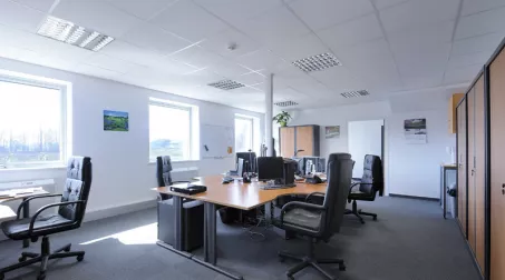 ILLKIRCH GRAFFENSTADEN BUREAUX 