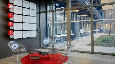 LYON BUREAUX 