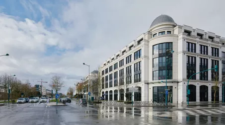 SERRIS BUREAUX 